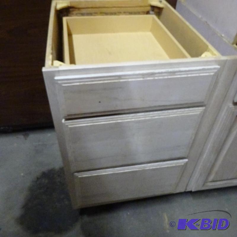 3 Drawer Cabinet 25 X 23 X 35 Dusty Needs Cle...