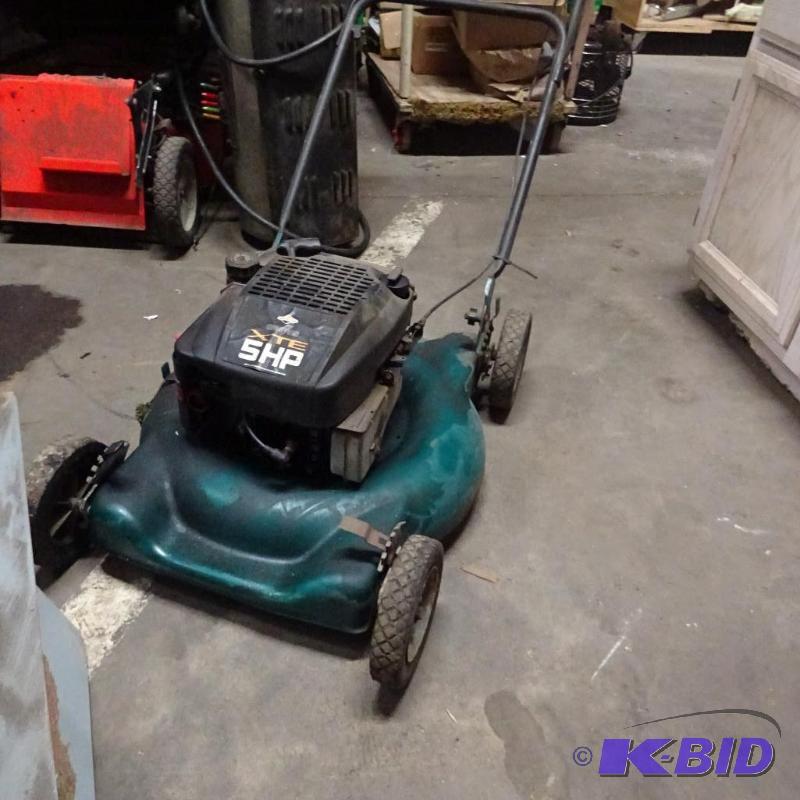 20&quot Lawn Mower. 5 Hp Briggs Motor...