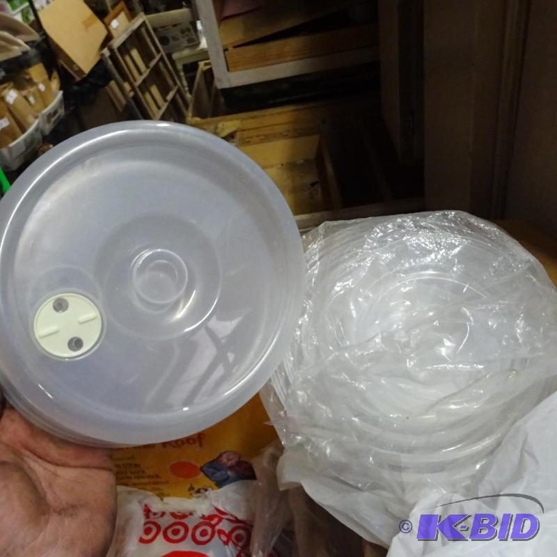 Plastic Plate Covers to Keep Food Warm...