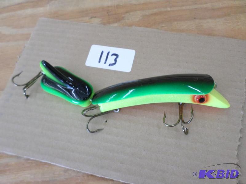 lot 113 image: (1) Jointed Muskie Crankbait...