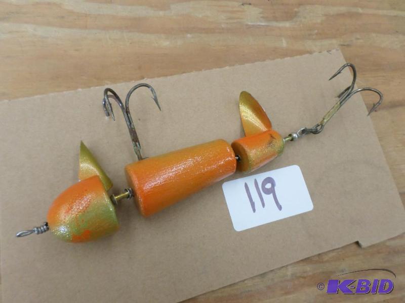 lot 119 image: (1) Jointed Muskie Crankbait...