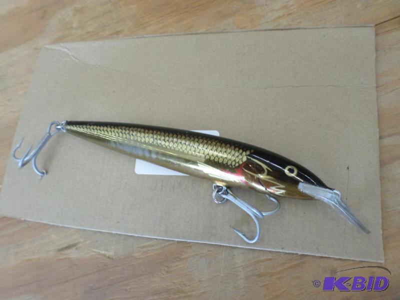 lot 120 image: (1) Rapala Muskie Crankbait...