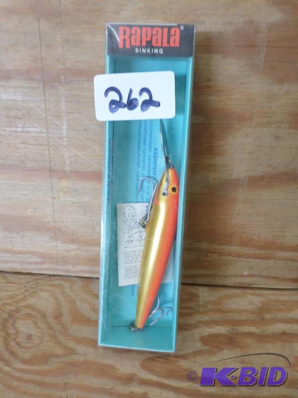 lot 262 image: (1) New Rapala Magnum Sinking Crankbait...
