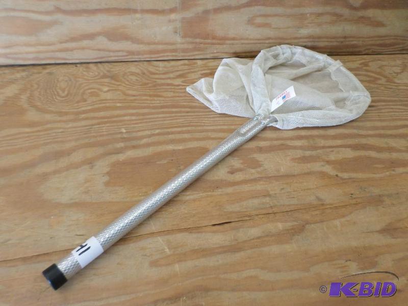 lot 41 image: 28" MinnowBait Net...
