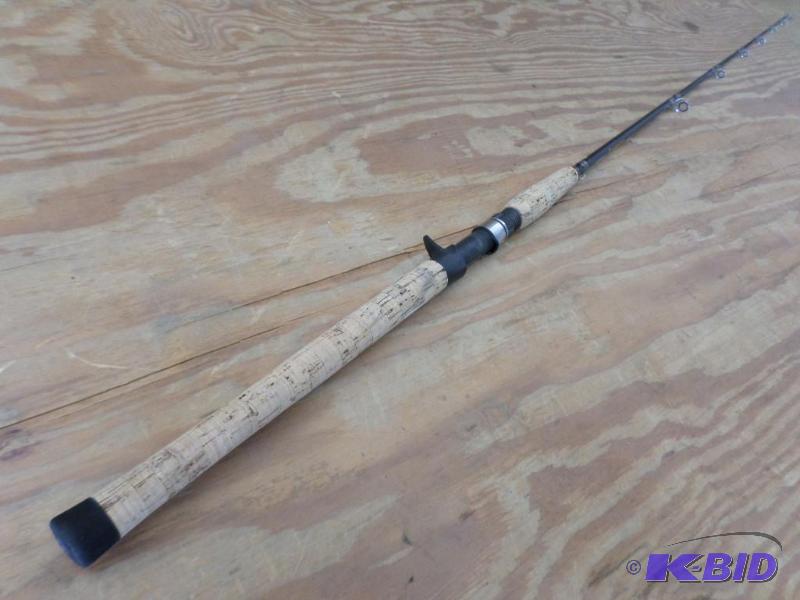 lot 48 image: Shimano IM6 6ft Extra Heavy Fast Action Casti...