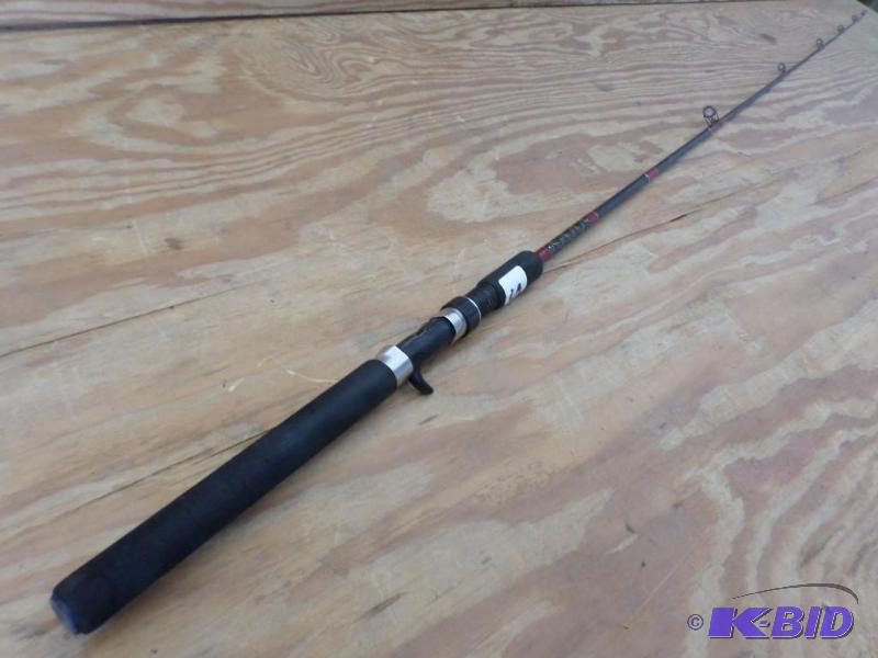 lot 53 image: Berkley 7ft Heavy Action Casting Rod...