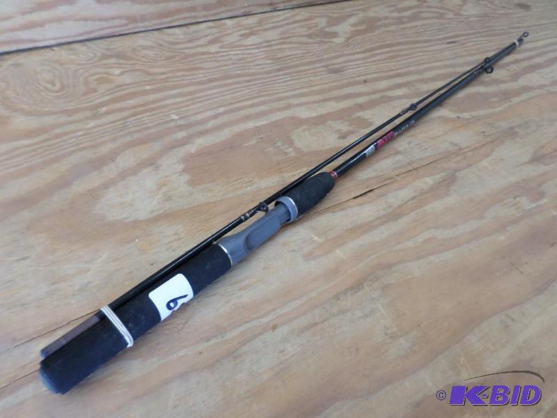 lot 65 image: Zebco Red Rhino 6ft MediumHeavy Action Spinn...