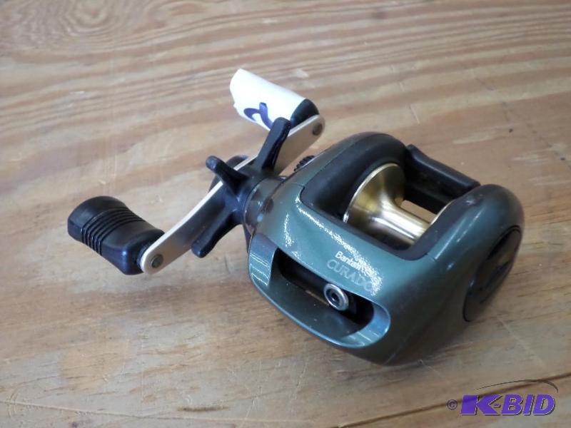 lot 82 image: Shimano Bantam Curado Casting Reel...