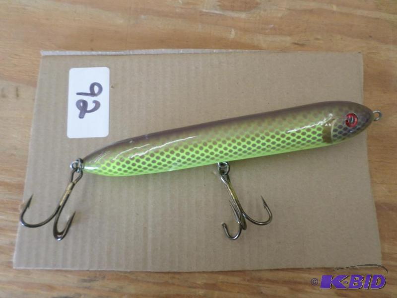 lot 92 image: (1) Muskie Crankbait...
