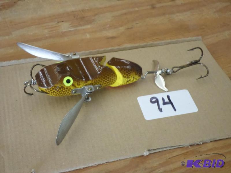 lot 94 image: (1) Muskie Crankbait...