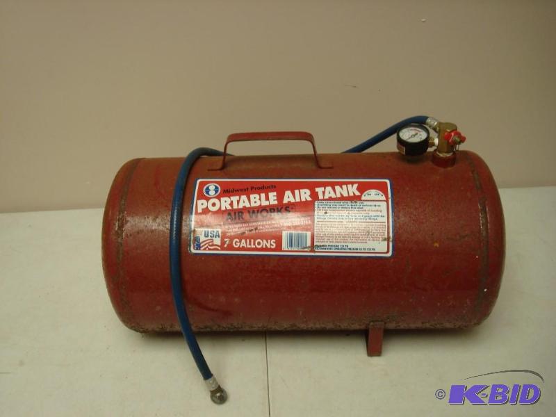 lot 40 image: 7 Gallon Portable Air Tank. ...
