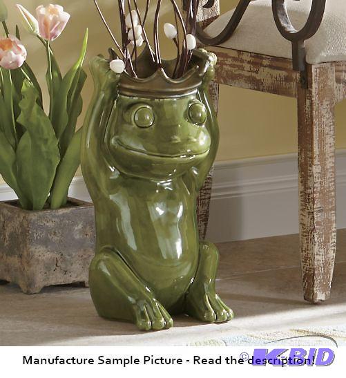 lot 115 image: Frog Umbrella Stand - What a prince This lit...