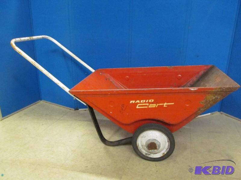 lot 182 image: Cart