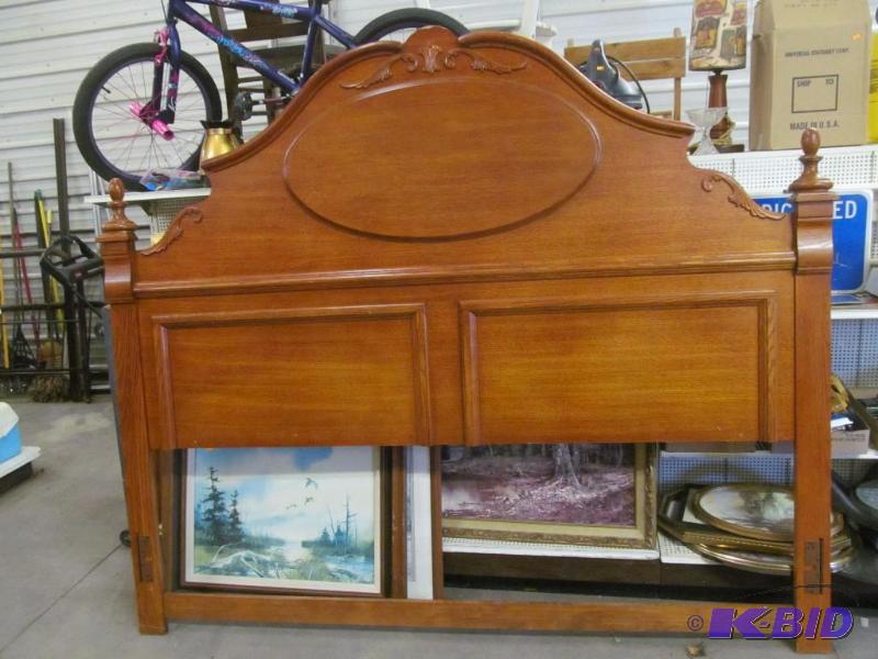 lot 196 image: Head board