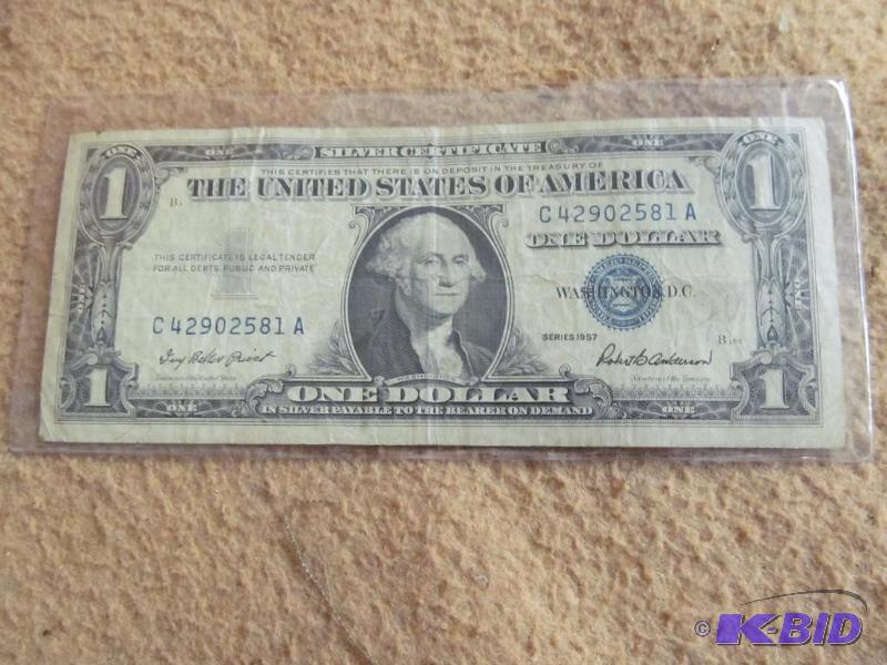 lot 26 image: Currency