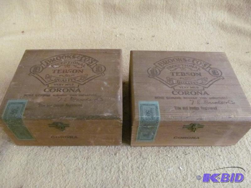 lot 51 image: Cigar boxes
