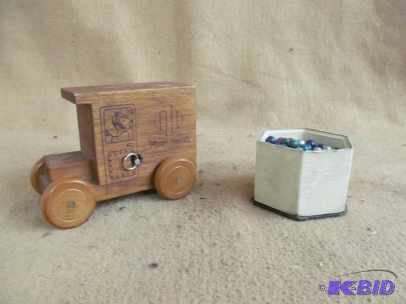 lot 76 image: Bank car