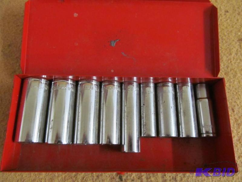 lot 89 image: Socket kit