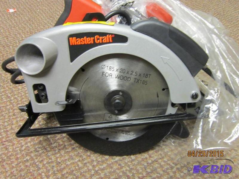 lot 14 image: Master Craft  Circular Saw