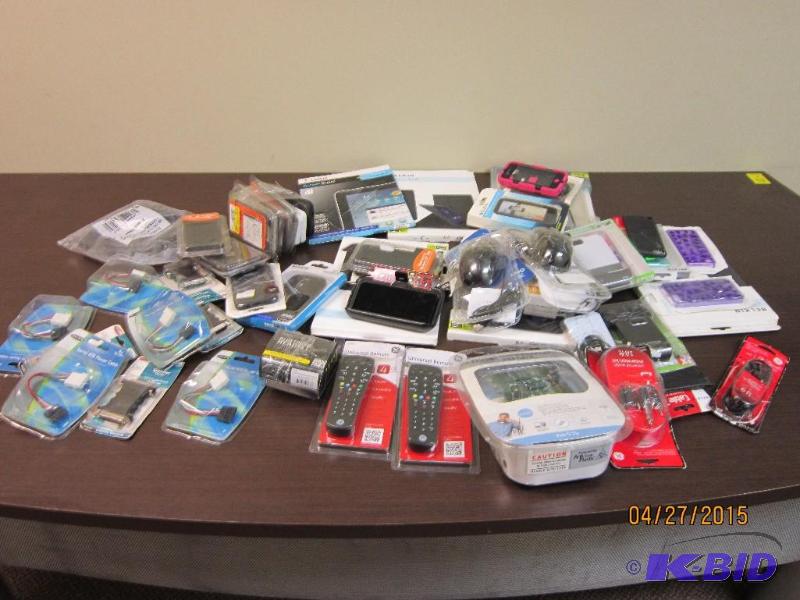 lot 28 image: Cell Phone Cases and more