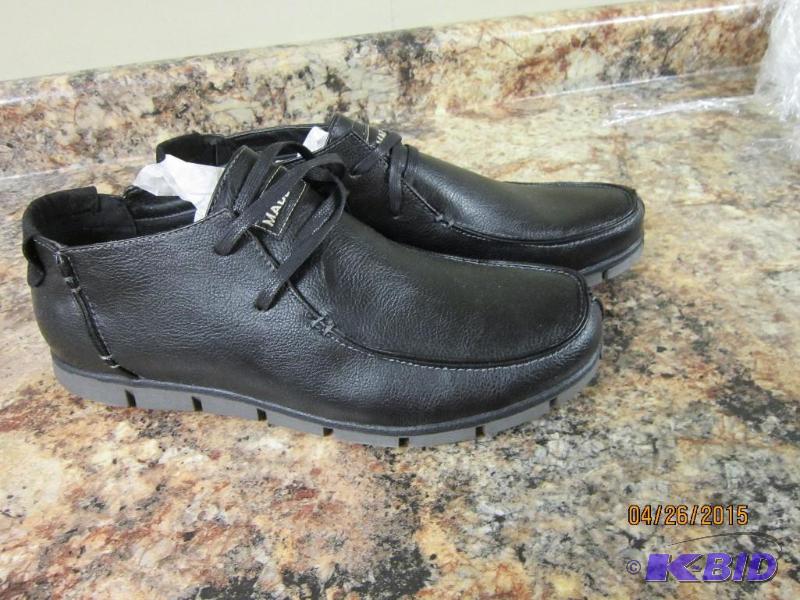 lot 31 image: Men Shoes