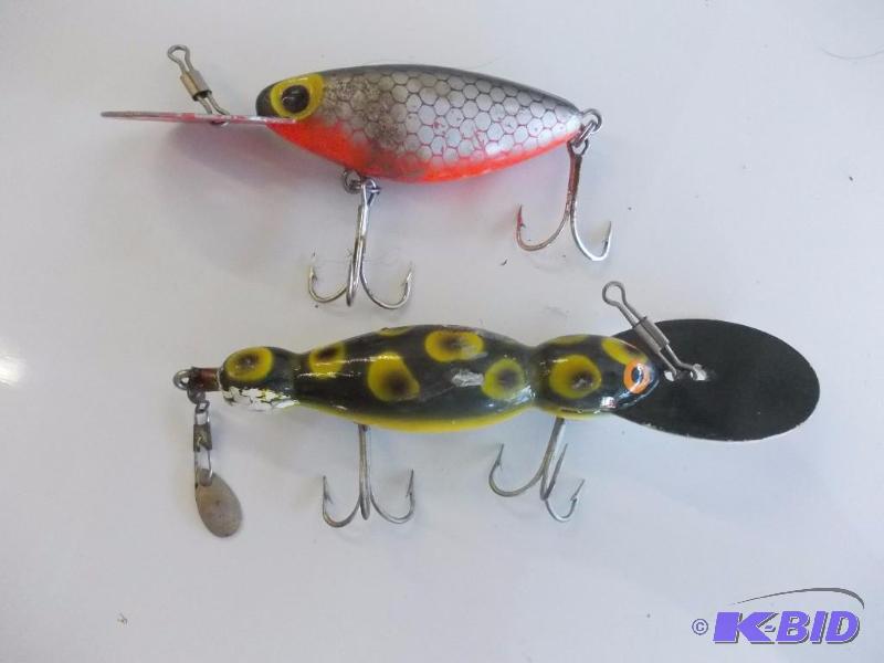 lot 135 image: 2-Lures (HotNTrot, Other)...