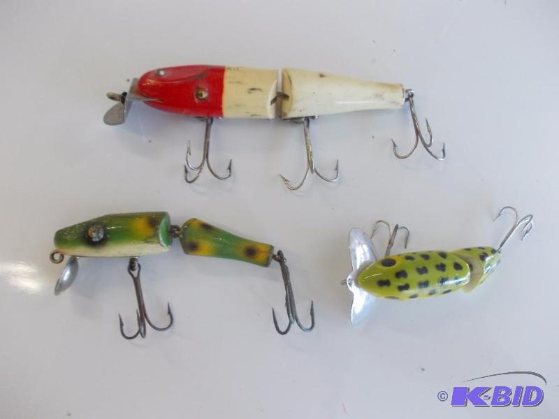 lot 163 image: 3 Lures Red Arbogast&nbspJitterbug, CCB Com...