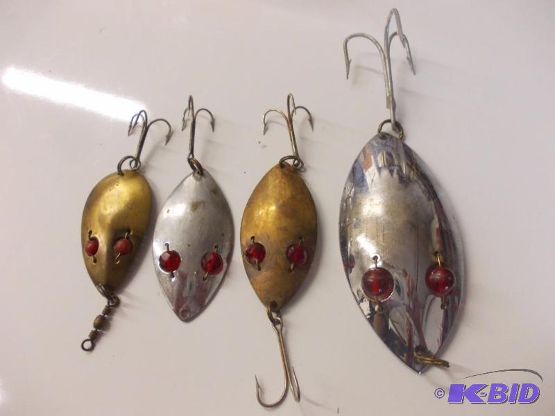 lot 188 image: 4 Spoons Red Eye Muske, Red Eye Wiggler...