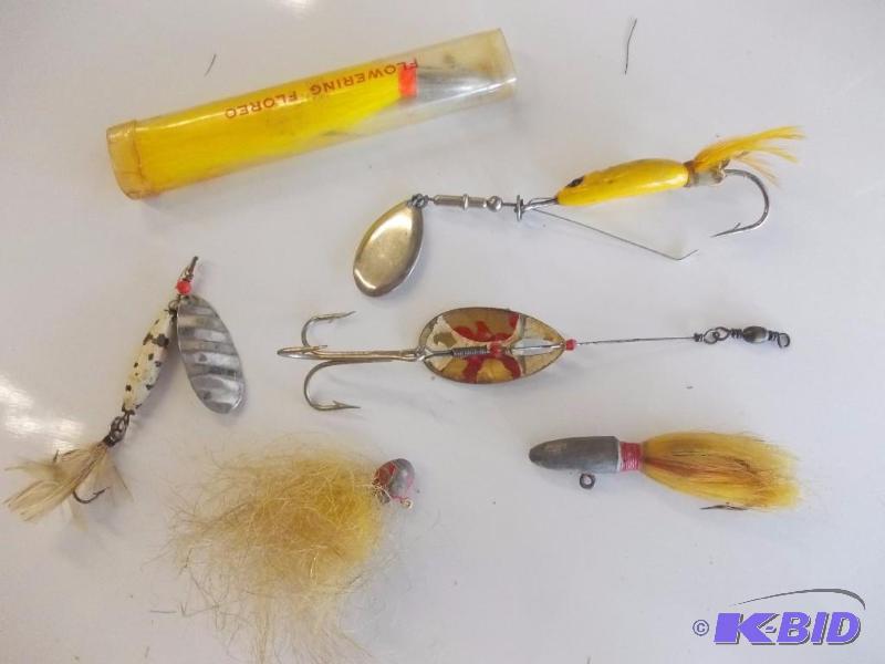 lot 192 image: 6 Assorted Jigs & Lures (Brooks)...