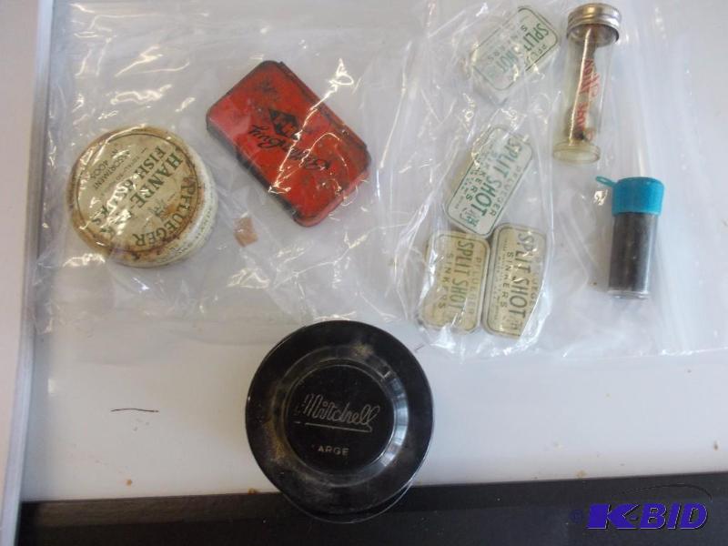 lot 211 image: Slit Shots Fish Hooks & More...