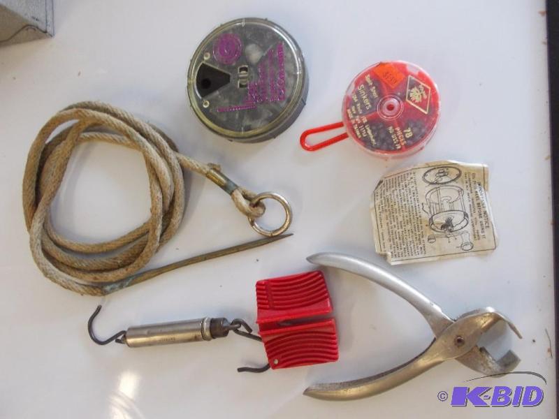 lot 227 image: Stringer, Sinkers, Scale, More...