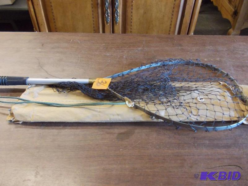 lot 36 image: Vintage Folding Landing Net...