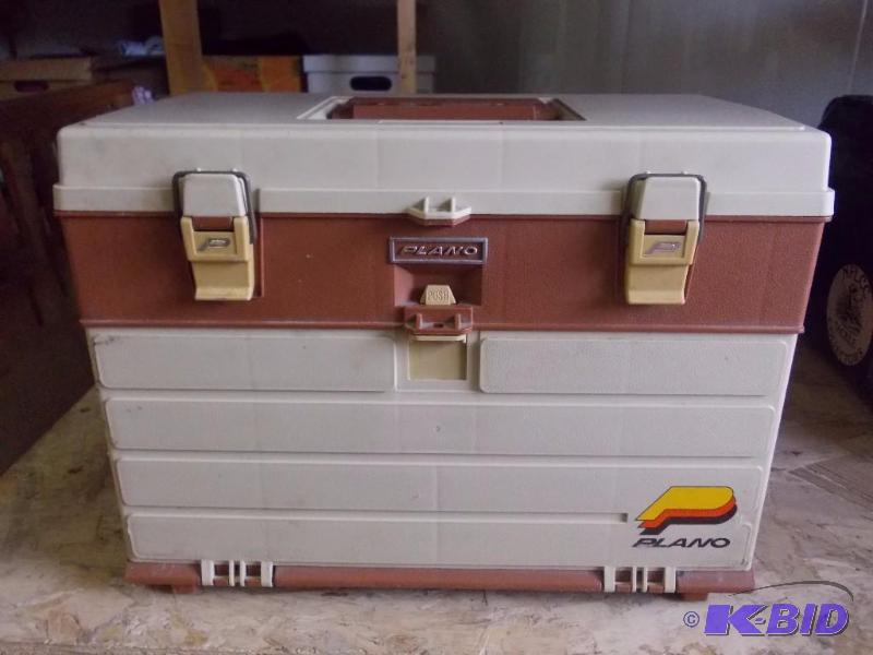 lot 4 image: Plano 757 Tackle Box With Some Contents...