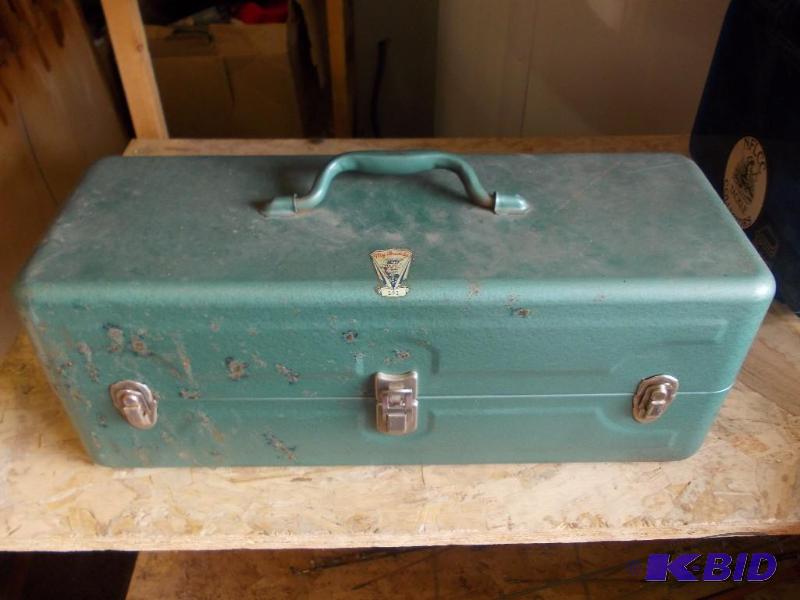 lot 6 image: Vintage My Buddy Tackle Box...