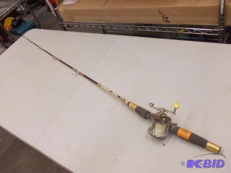 lot 68 image: Vintage Ambassador 5-12 Rod With Penn Peerl...