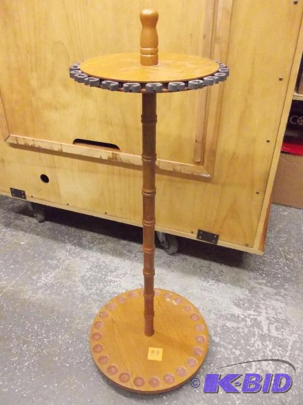 lot 89 image: 24 Place Fishing Pole Stand...