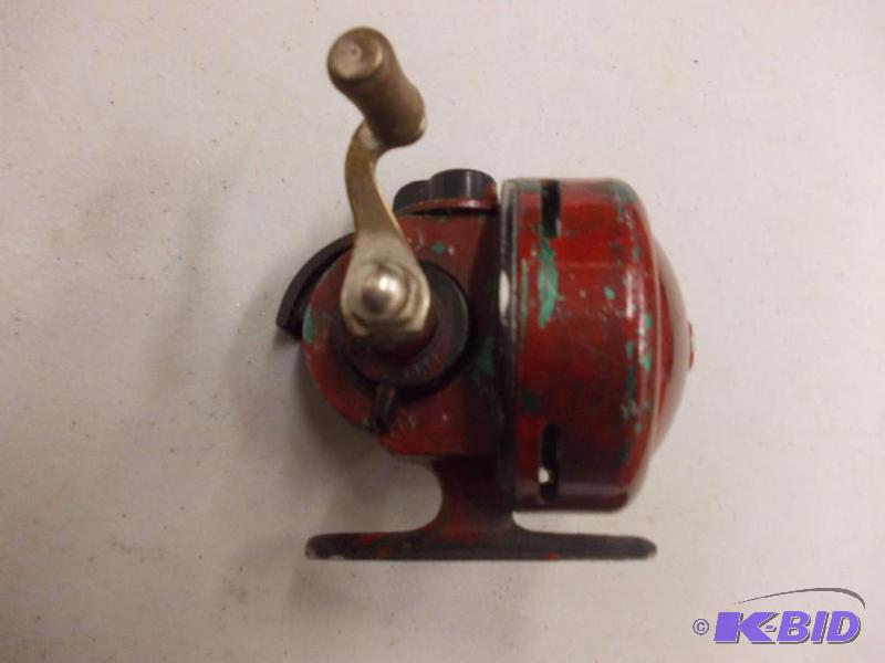 lot 99 image: Vintage Johnson Century Reel Model 100A (has ...