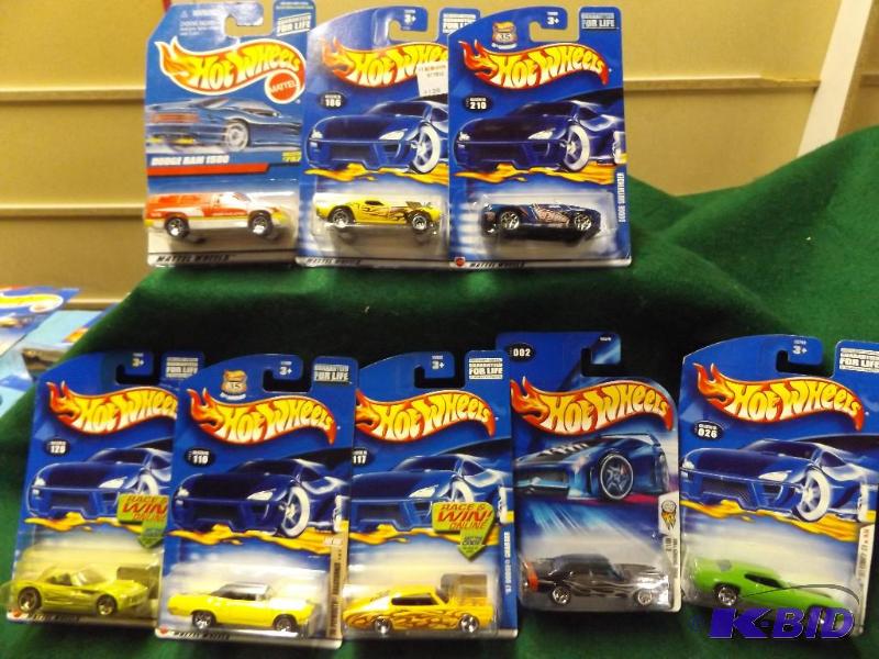 Hot Wheels group of 8