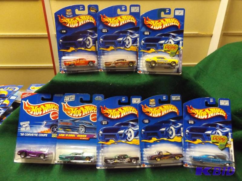Hot Wheels group of 8