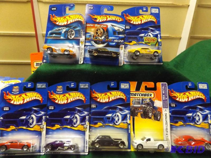 Hot Wheels & Matchbox group of 8