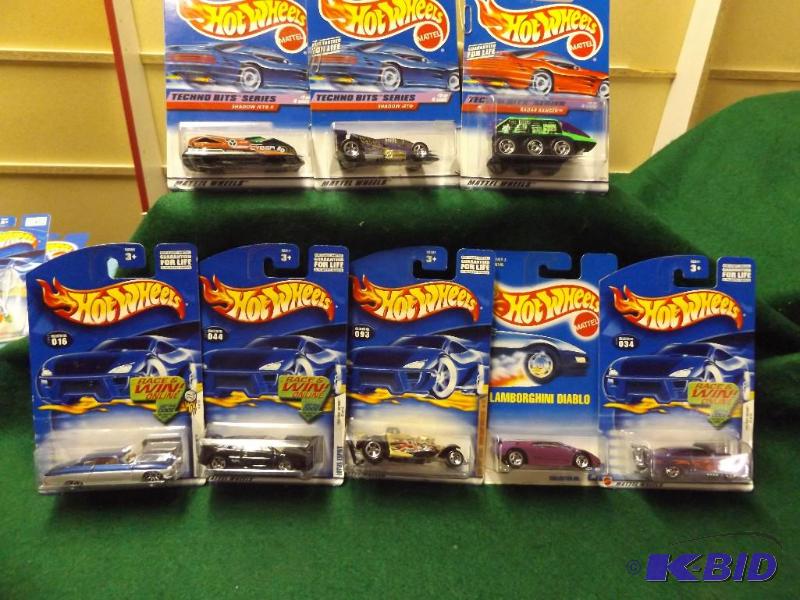 Hot Wheels group of 8