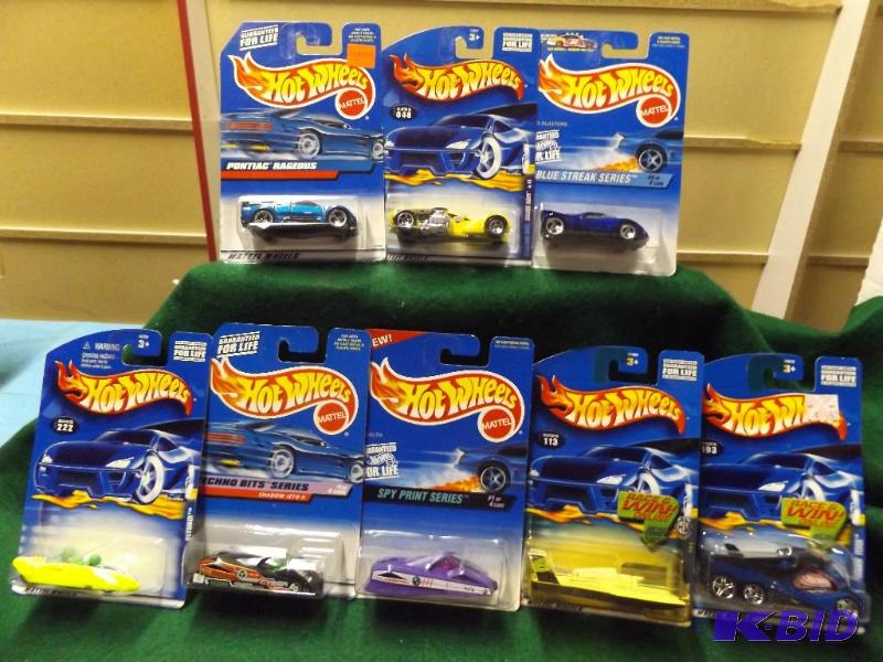 Hot Wheels group of 8