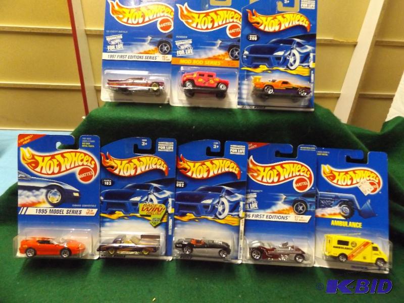 Hot Wheels group of 8