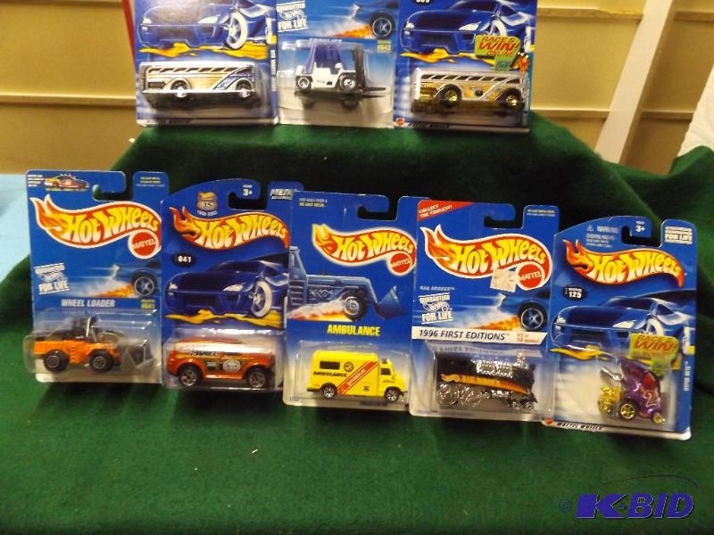 Hot Wheels group of 8