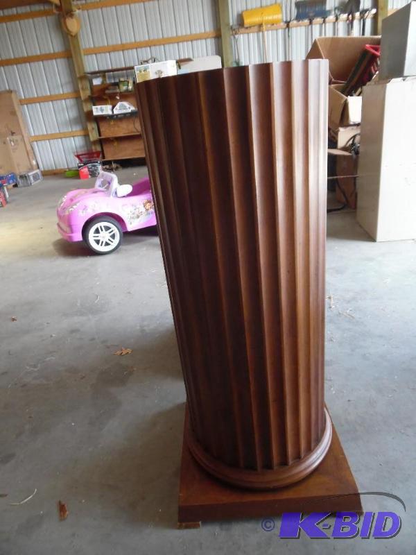 Wooden Pillars