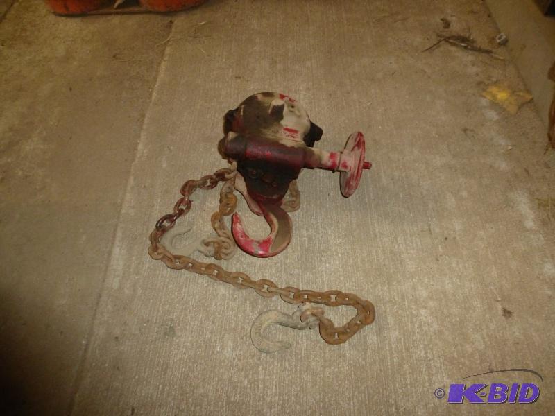 Over Head Chain Hoist Unknown capacity....