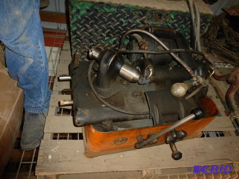 Sioux Valve Grinder In working condition....