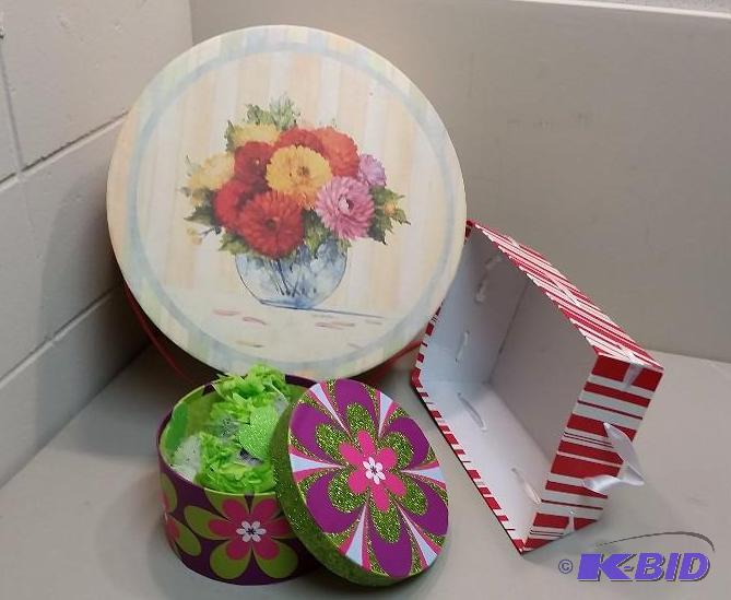 lot 14 image: Lot of Estate Items, Decorative, Household, etc.  See Pics