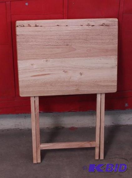 lot 23 image: Single Light Wood TV Tray