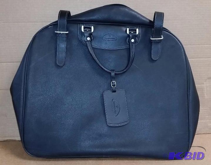lot 39 image: Large Black Leather Samsonite Garment Bag with lots of Storage.  Perfect for Carry on.